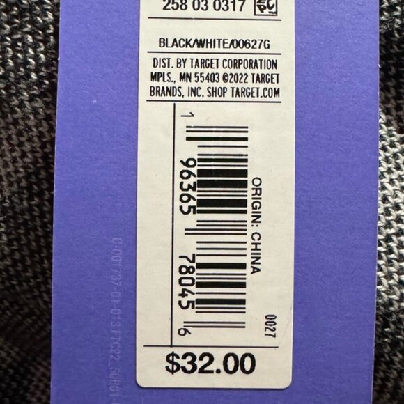 NWOT Future Collective Black & White Geometric Wrap Sweater Wardrobe Staple - Picture 9 of 9